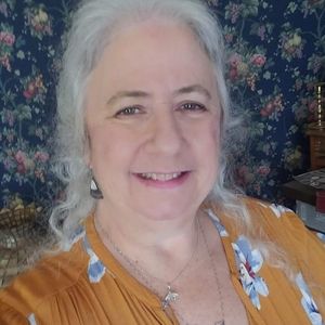 Meet your Posher, Beth